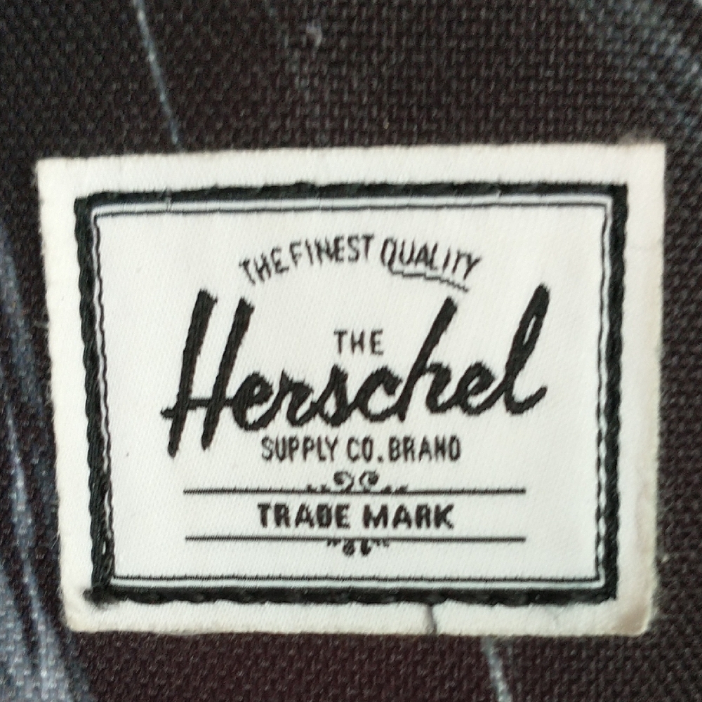 Herschel Backpack - Picture 4 of 11